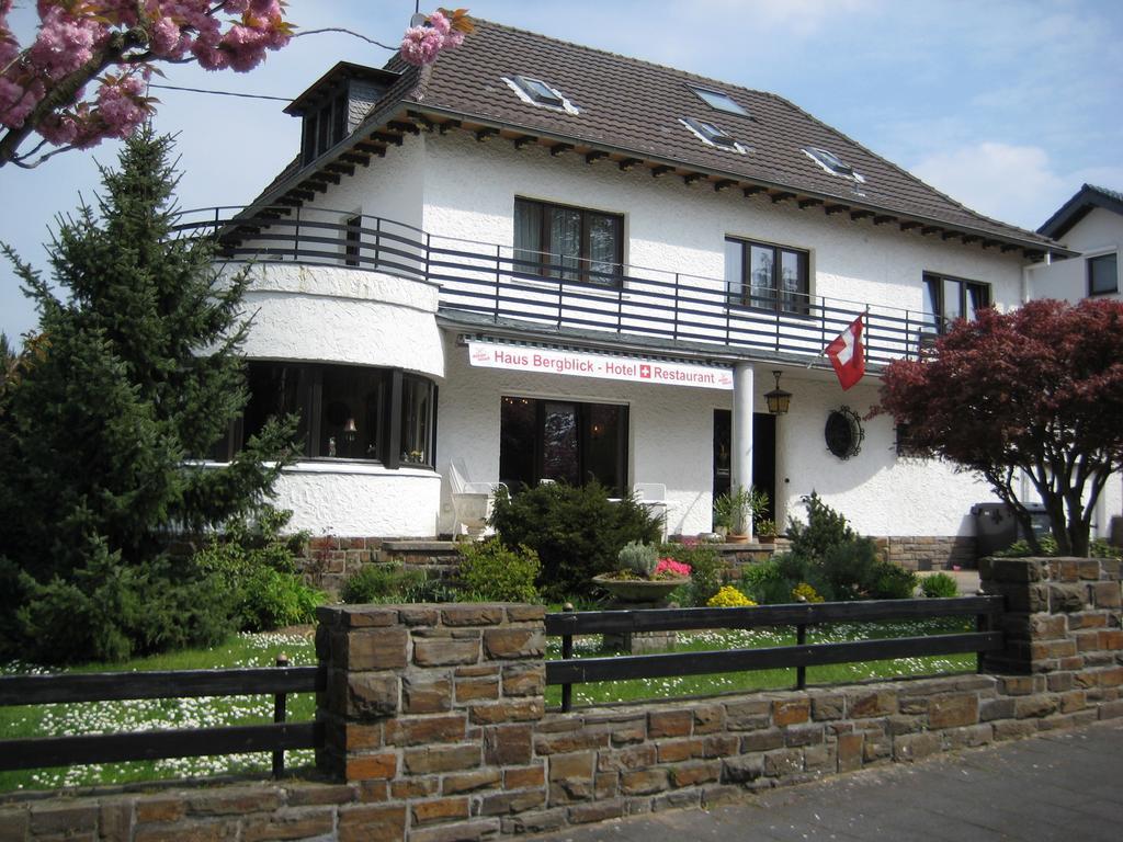 Hotel Haus Bergblick Rheinbreitbach Exterior foto